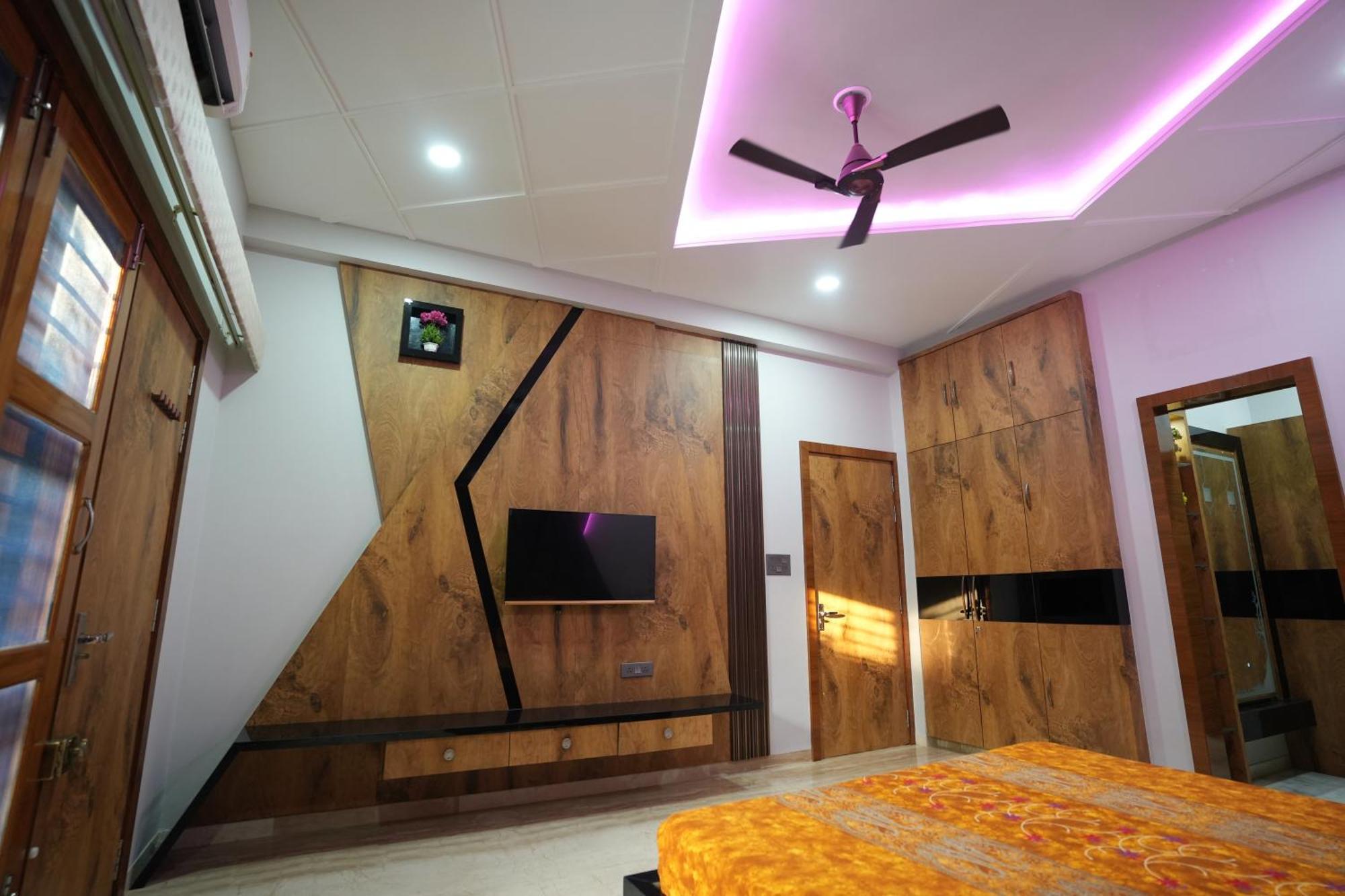 Amritam Palace A Luxury Ac Home Stay Ringas Exteriör bild