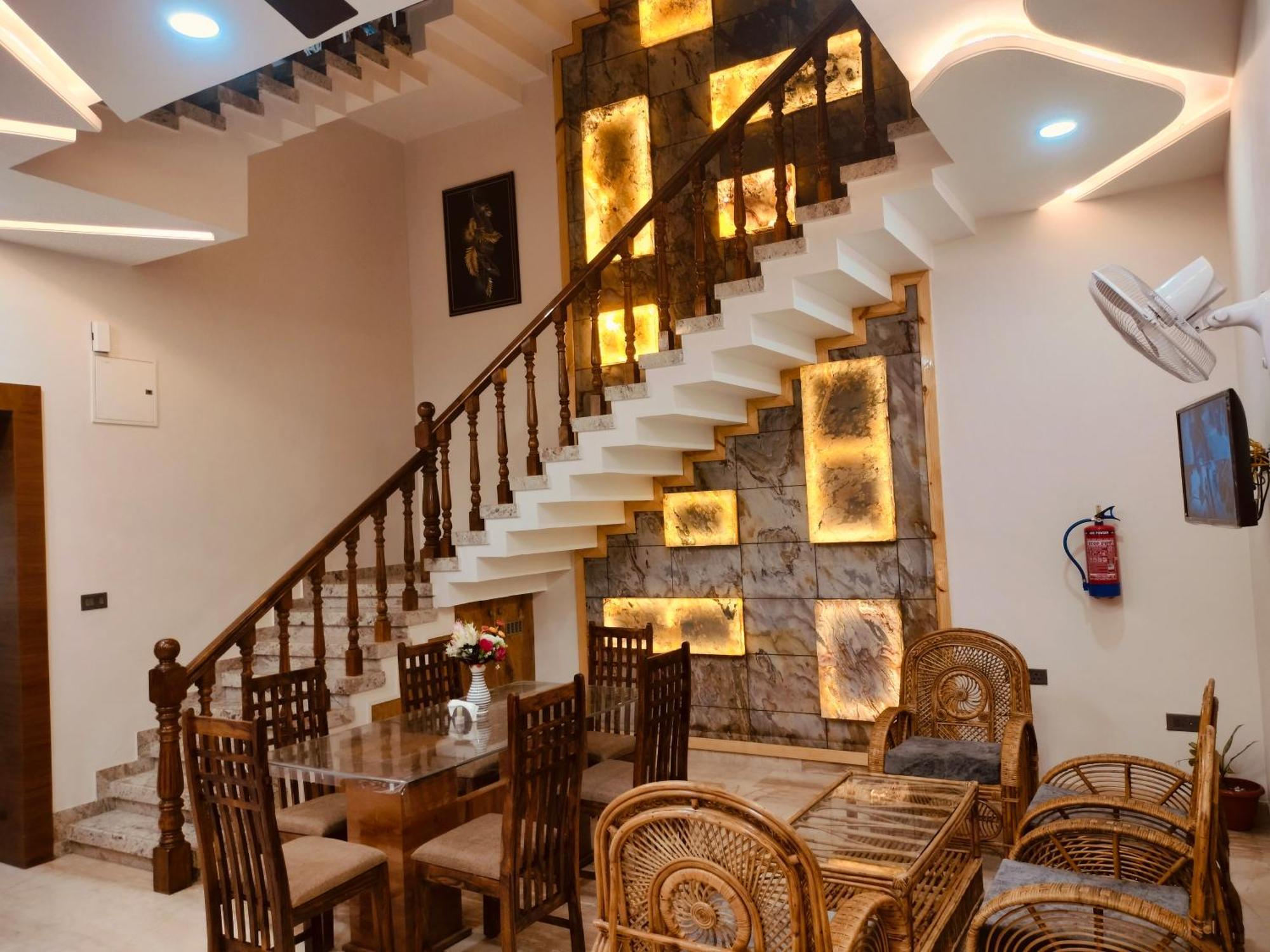 Amritam Palace A Luxury Ac Home Stay Ringas Exteriör bild
