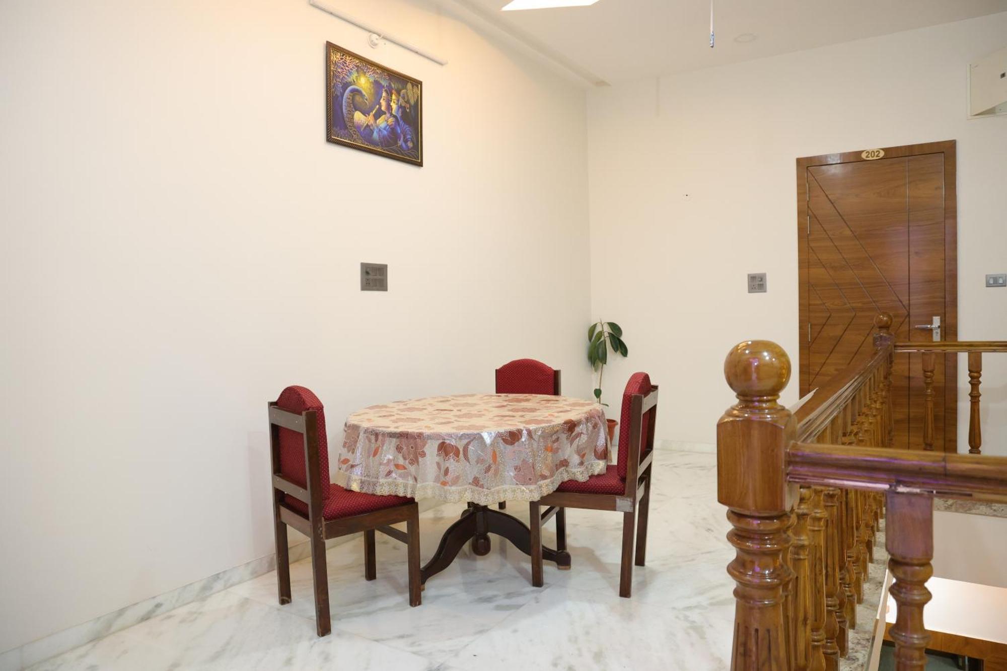Amritam Palace A Luxury Ac Home Stay Ringas Exteriör bild