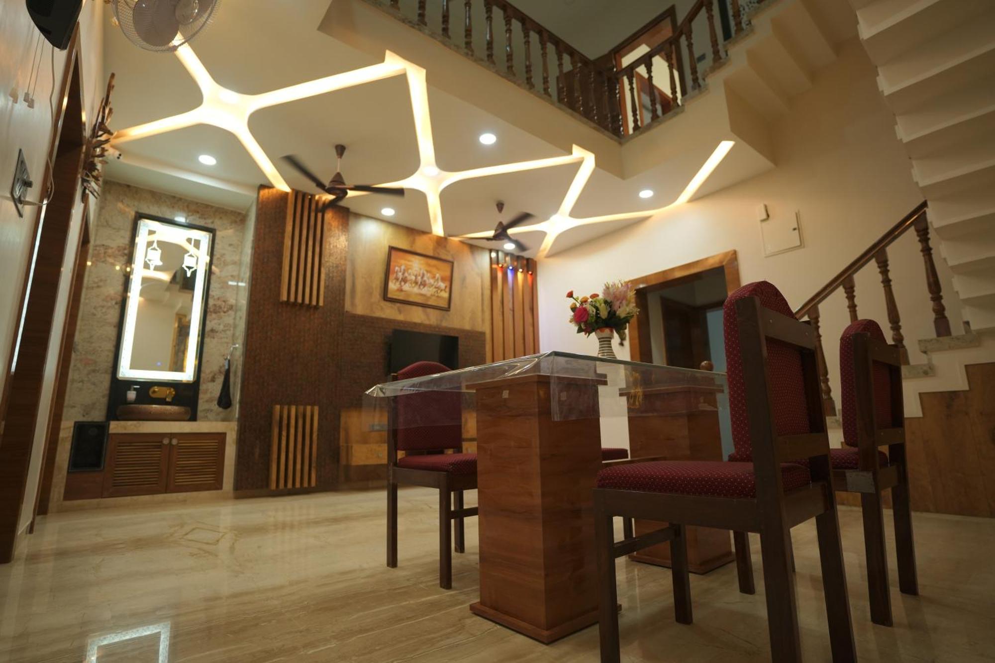 Amritam Palace A Luxury Ac Home Stay Ringas Exteriör bild