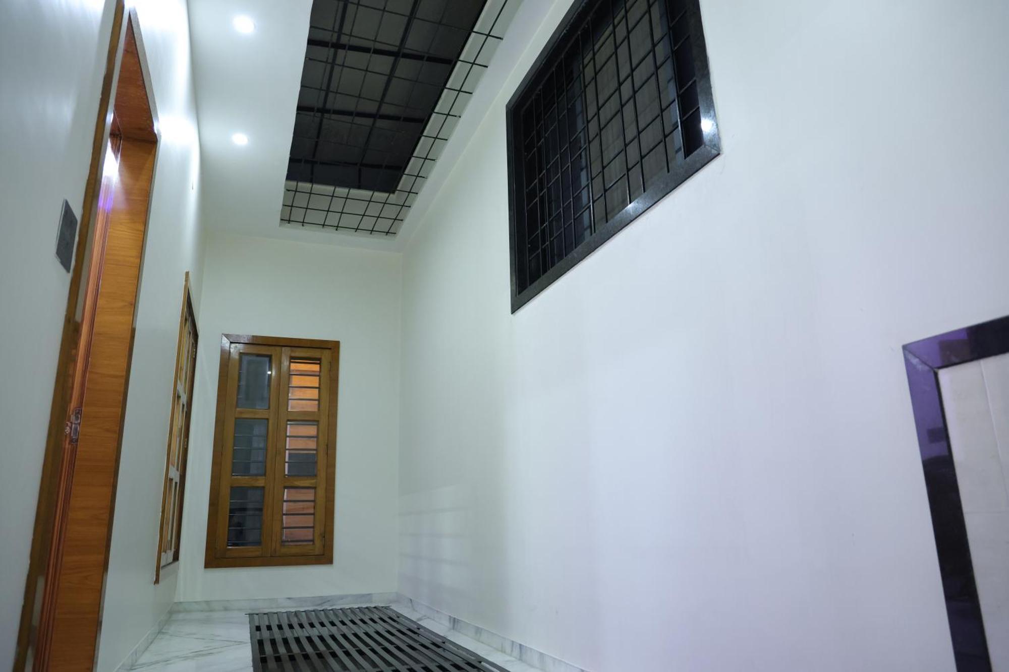 Amritam Palace A Luxury Ac Home Stay Ringas Exteriör bild