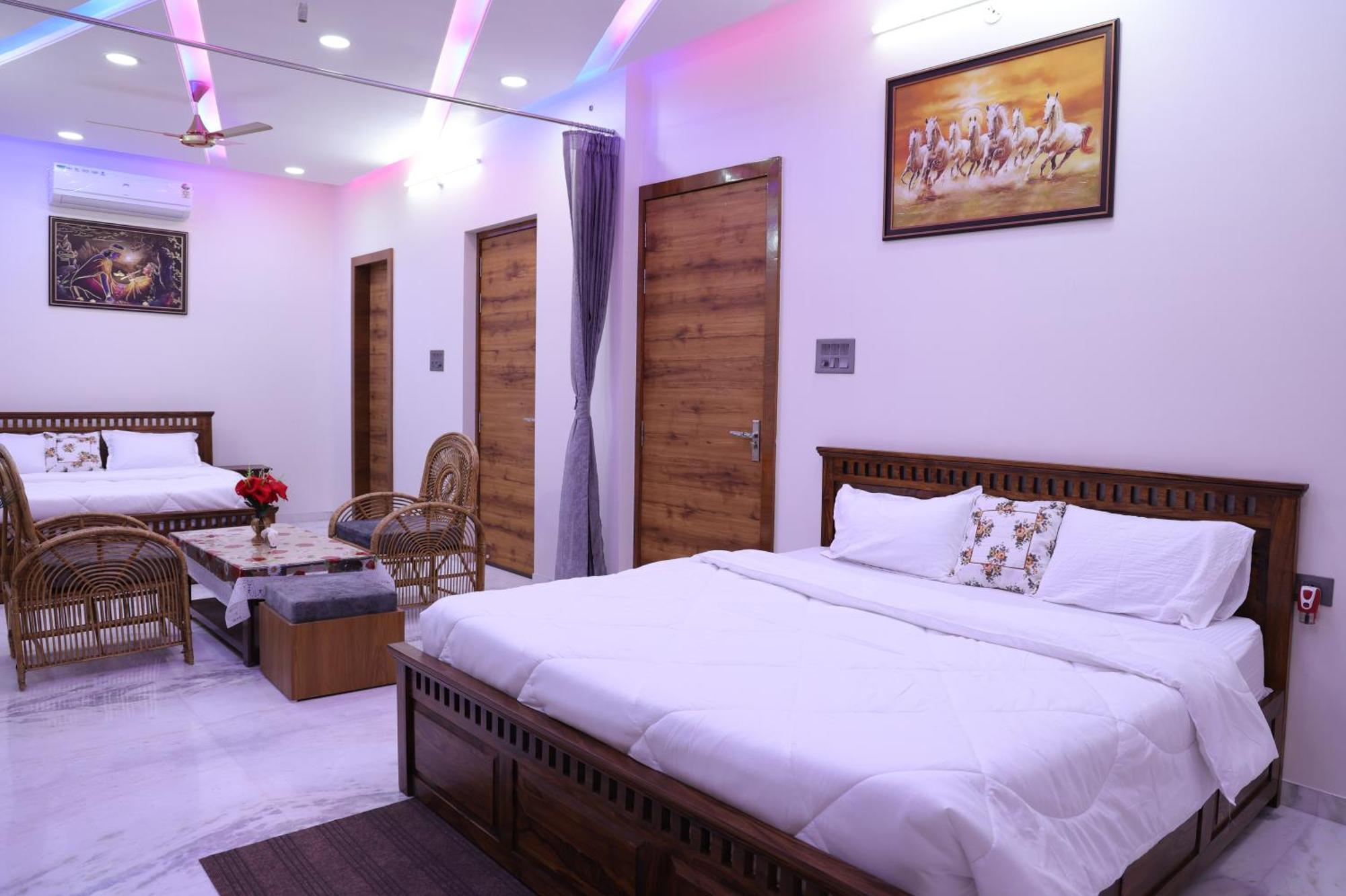Amritam Palace A Luxury Ac Home Stay Ringas Exteriör bild