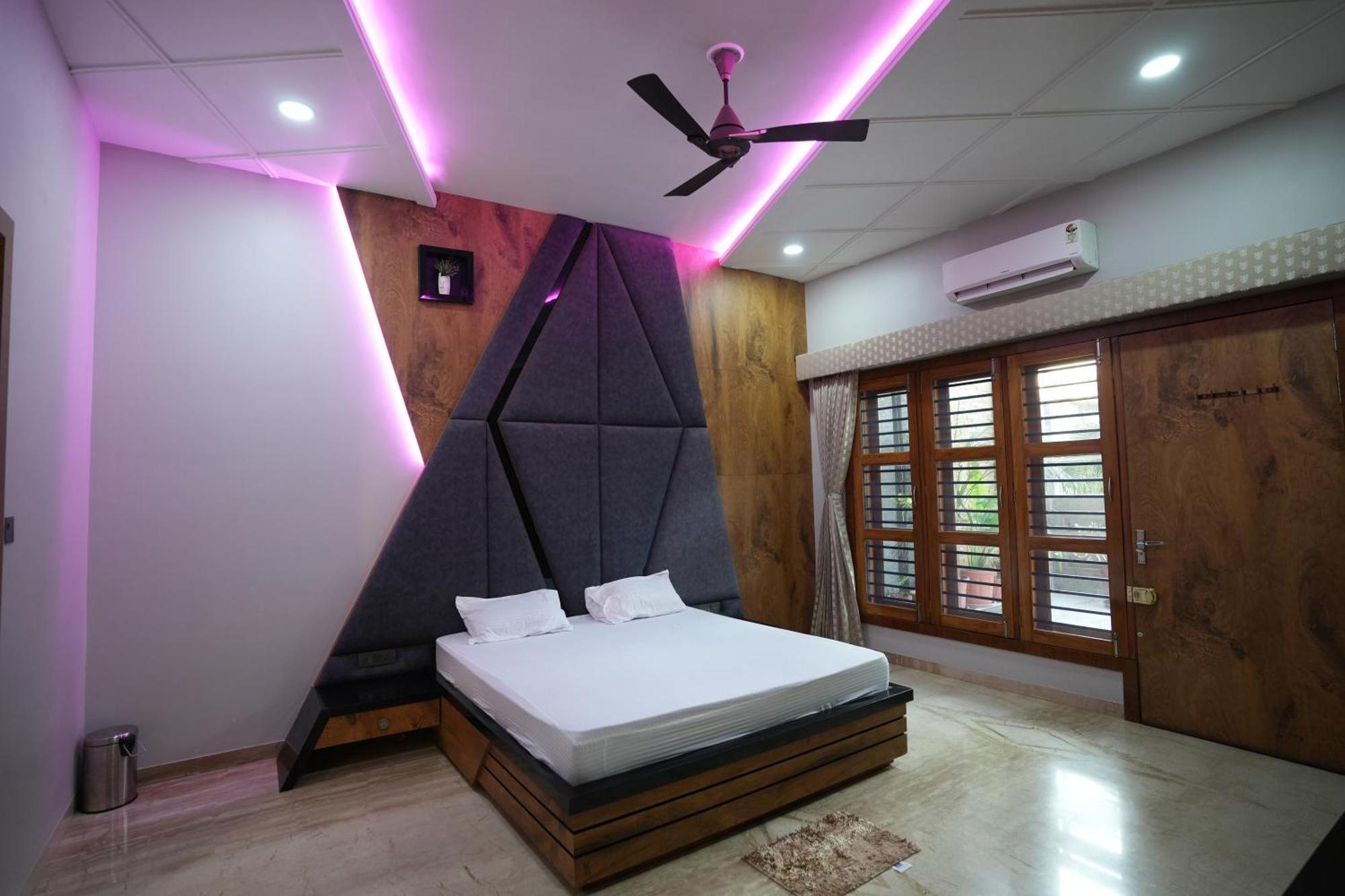 Amritam Palace A Luxury Ac Home Stay Ringas Exteriör bild
